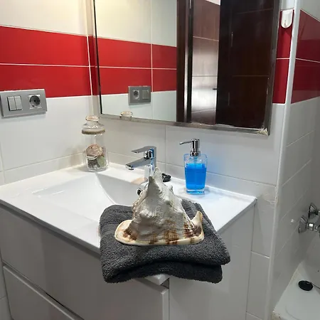 Tranquilo Y Cerca Del Mar Con Parking Privado Apartment *